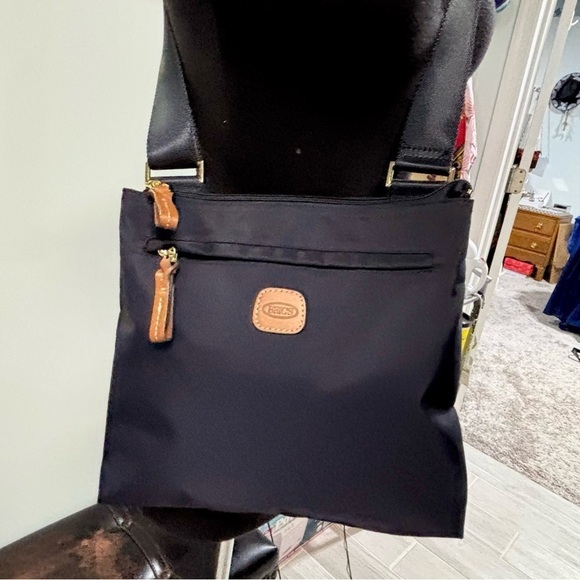 NWOT❤️BRIC'S Milano Navy Crossbody Bag - Picture 2 of 6